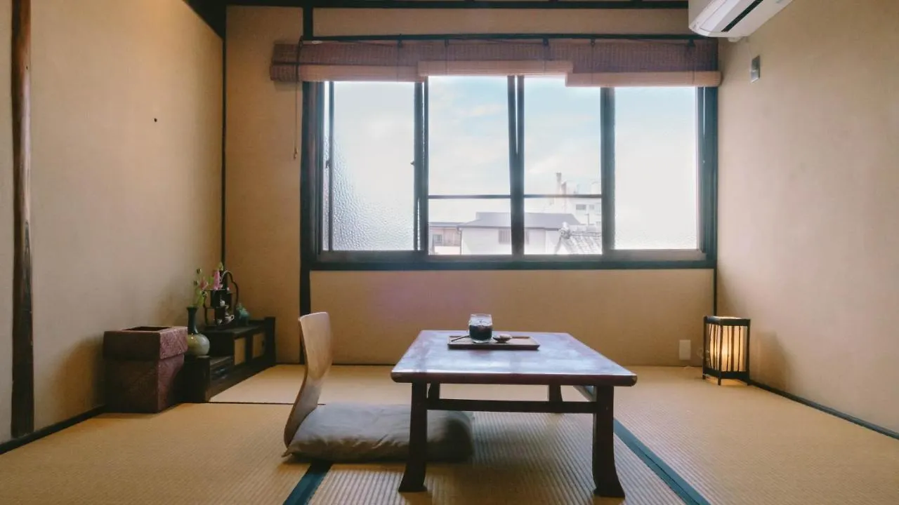 お宿梅夜guesthouse Umeya Kyōto Japan