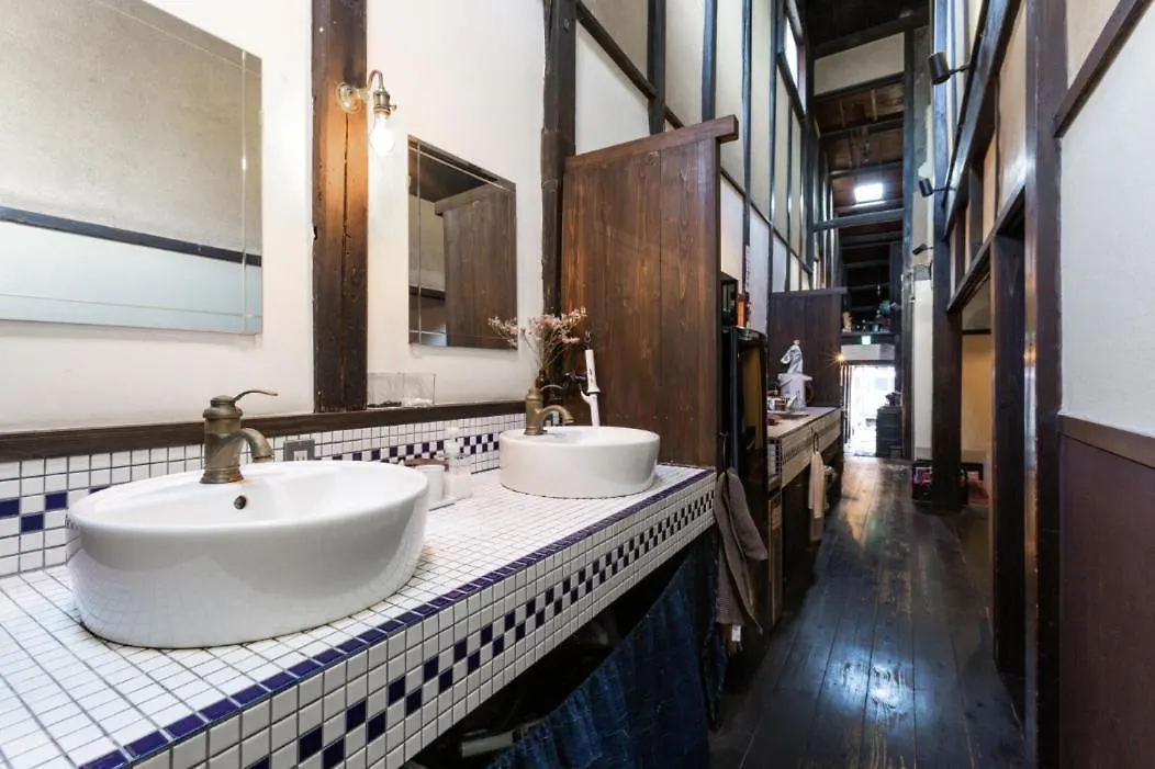 お宿梅夜guesthouse Umeya Kyōto 0*,  Japan
