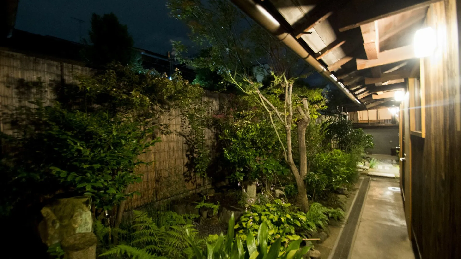 Gasthof お宿梅夜guesthouse Umeya Kyōto